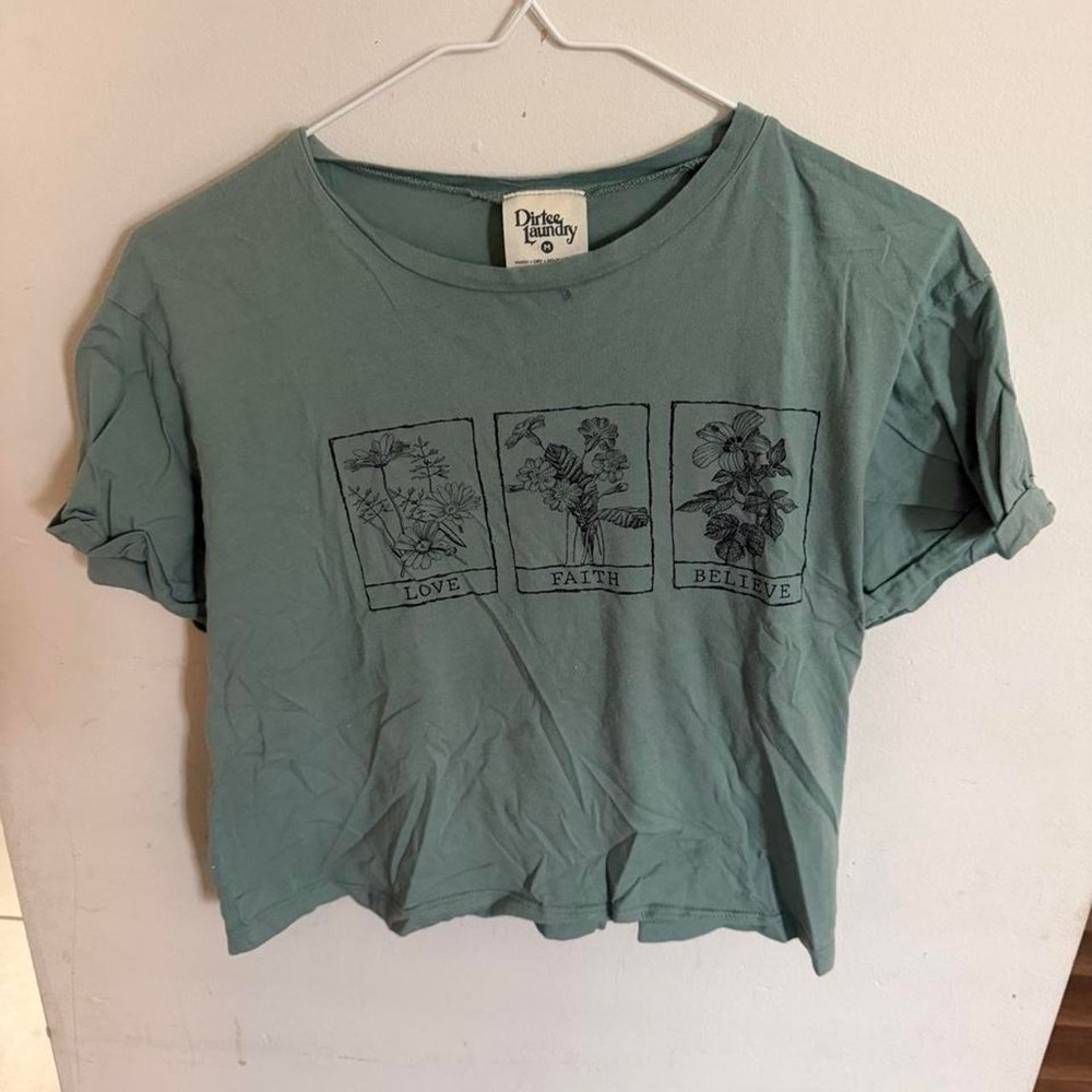 Dirtee Laundry Women Green Floral Graphic Crop Top Love Faith Believe Size M